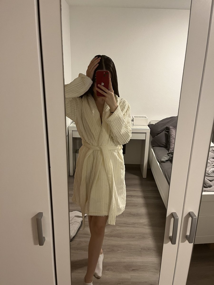 BellaHalder's tweet photo. Wanna get shower pics?🤪🥰 #onlyfans_girl #onlyfansbabe #onlyfansmodel https://t.co/fUqCPwgAPq