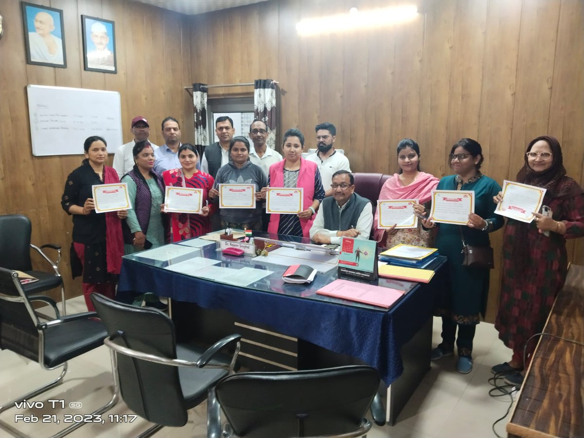 CmoAmroha's tweet photo. Skill birth attendent(SBA) 21 days training completed at district Amroha. @CMOfficeUP @dmamroha @DrArpitGurjar1 @brajeshpathakup https://t.co/a3u2Ldngwo
