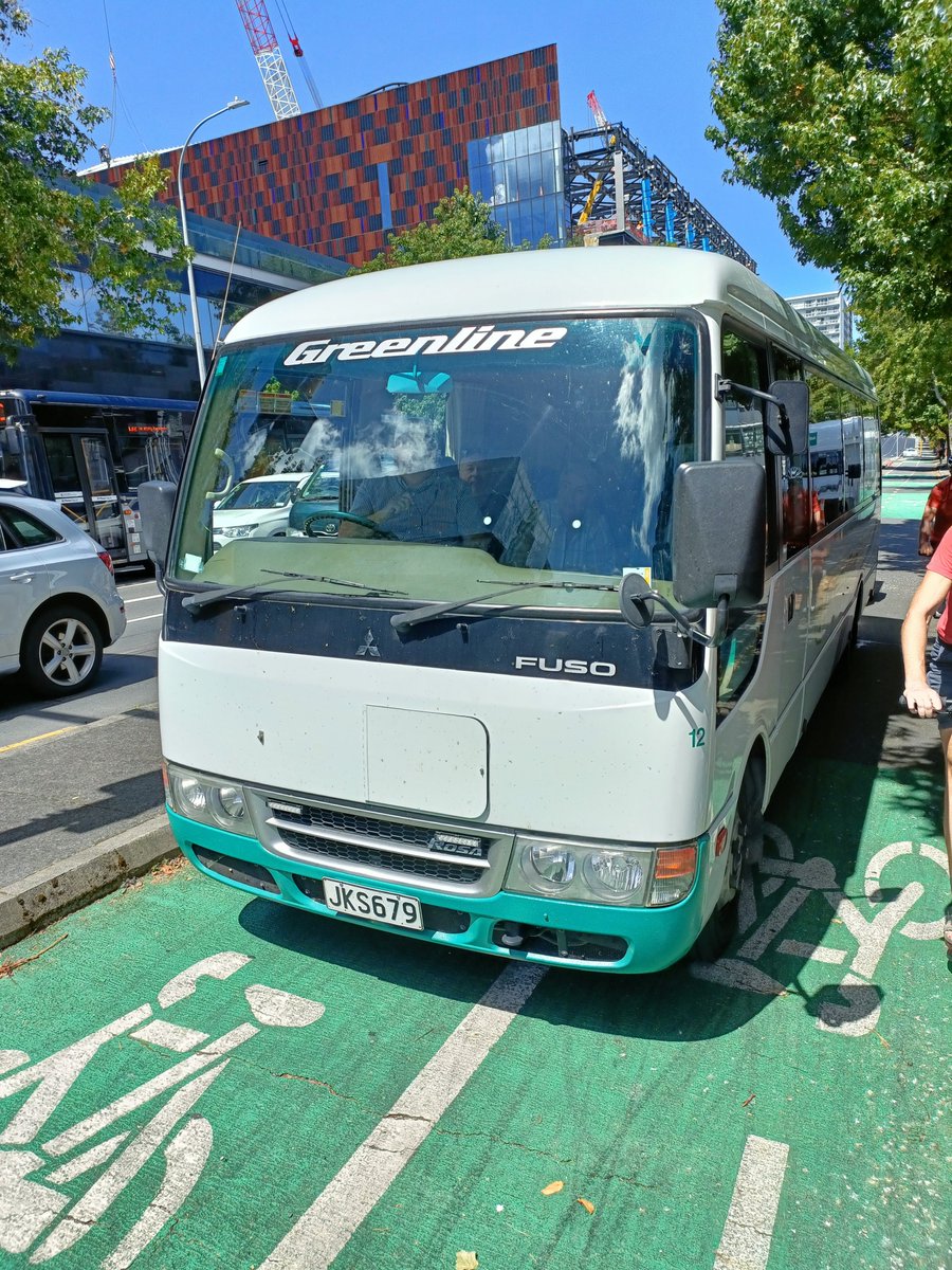 Parked for an hour in the cycleway, is this the standard process for dropping off guests for the Sudima Hotel? <a href="/AklTransport/">Auckland Transport</a> <a href="/AklCouncil/">Auckland Council</a> <a href="/BikeAKL/">Bike Auckland</a>