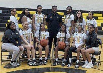 CPLadyBears's tweet photo. Great season lady’s. It didn’t end the way we wanted. But big turnaround from being ranked #29 last year to this year being ranked #9 in the state. No More #wecoming hashtag #WeHere. @AkirraHagger @Shaineparker22 @kileynero @iaam_eryana https://t.co/MnS4tixRgv