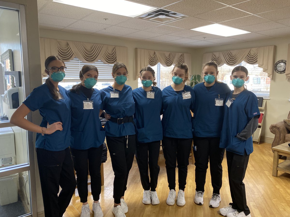 topperschool's tweet image. The CNA students, under the leadership of instructor Hannah Reed,  have had a great first two weeks of their clinical rotation. Students are putting all of their knowledge to great use and doing an excellent job in the clinical setting.  Stay tuned to hear what is next. #cnaclass