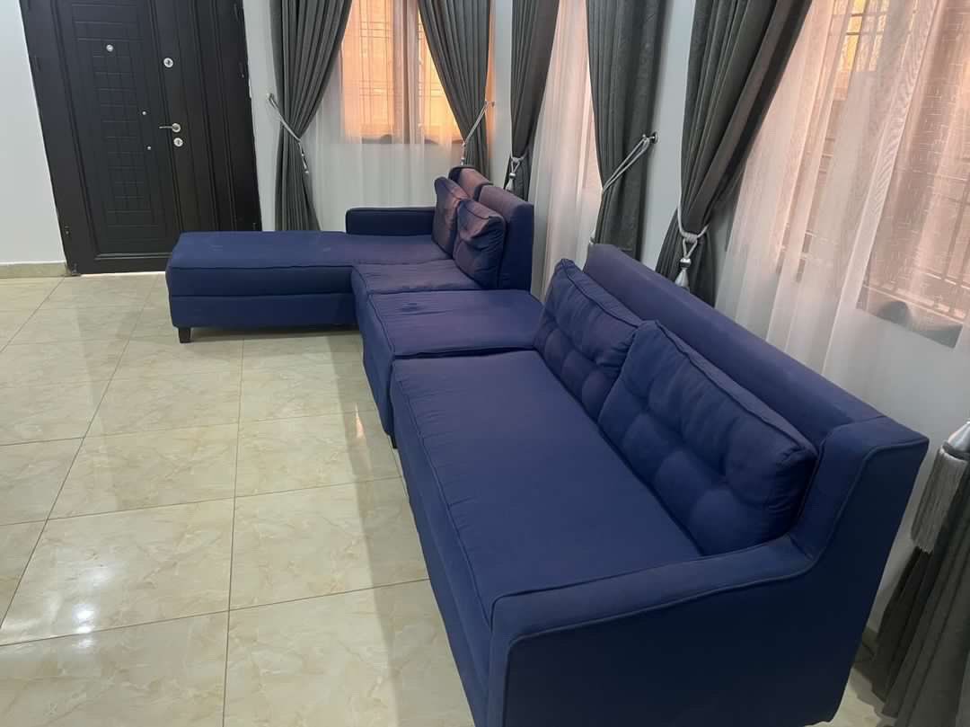 declutterabuja's tweet photo. Item Description: Beautiful L shaped couch
Price: 160k
Location: Abuja
Condition: Barely used.
Reason for sale: Relocation
#declutterabuja #pantakerabuja #abujabusiness #abujaconnect #AbujaTwitterCommunity https://t.co/WdGKToMeZt