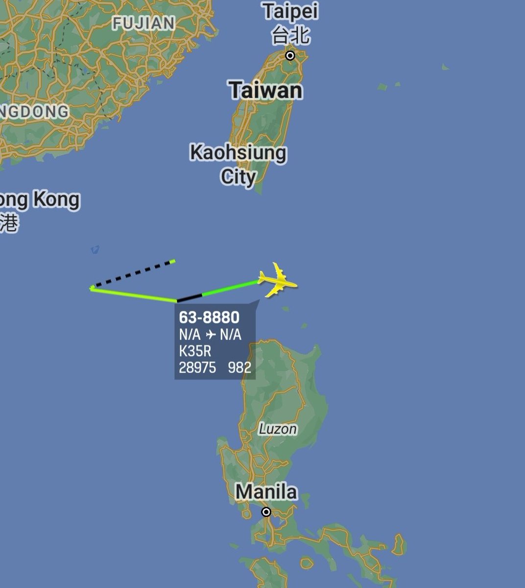 is_keelu's tweet photo. USAF
Boeing KC-135R Stratotanker
63-8880 #AE0392 https://t.co/CFsadNNzr9