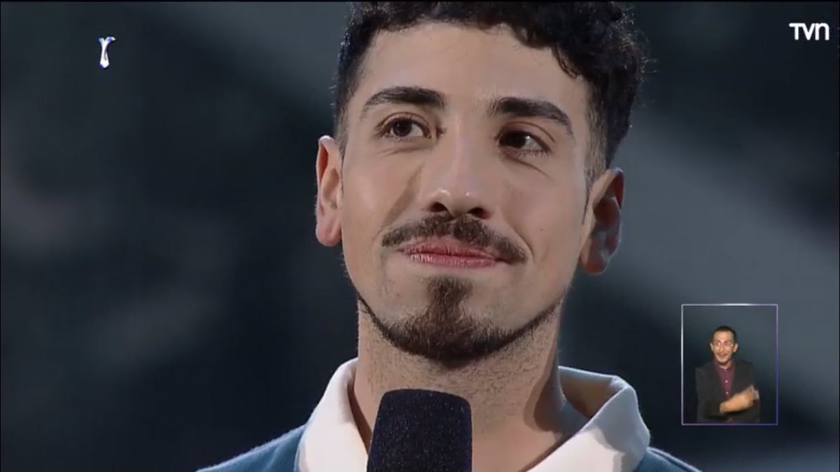 fuyucito's tweet image. AAAAA que lindo esss lo hizo excelente diego urrutia me reí un montón, me alegro mucho de que le fuera bien &amp;lt;3 un crack
#PartyChilensisFtViña #Viña2023