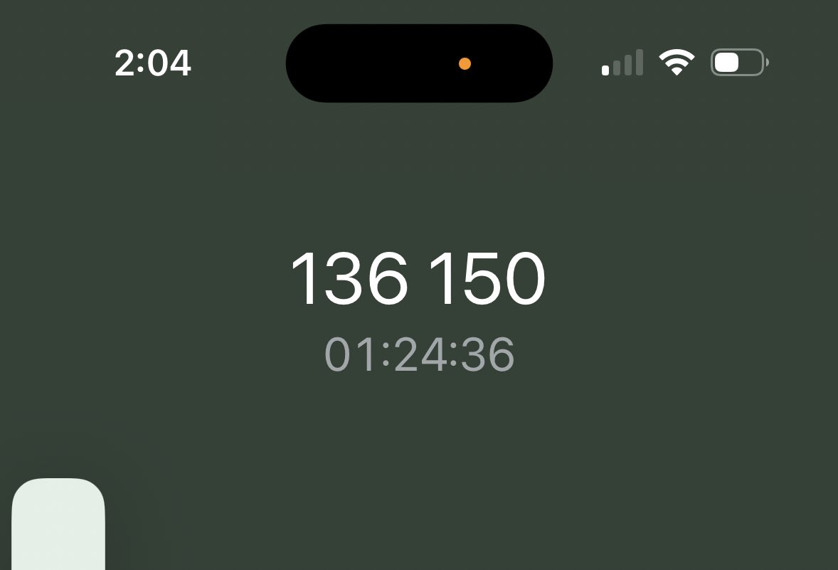 Hey <a href="/AlboMP/">Anthony Albanese</a> and @billshortenmp, I appreciate the grand gesture of a NEW #myGov app… but could you please sort out basic things first; like call wait times for Services Australia. Thanks, from a tired new mum. 😴😣