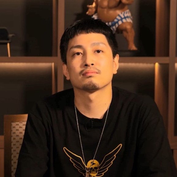 UltimaShadowX's tweet image. "One goal we've been trying to achieve with Street Fighter 6 is redesigning iconic characters to appeal to the current generation. For example, we've found the British to be unpopular online, so Cammy will be from Ireland instead."
- Shuhei Matsumoto in GameInformer Issue #351