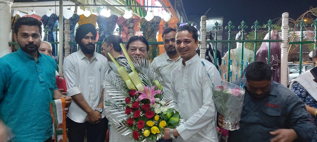 anwarkhanmbyc's tweet photo. Heartiest Congratulations to Respected @muzaffarhussain sir on being elected as a member of AICC (All India Congress Committee )
#MuzaffarHussain
#AICC
#CongressCares
#CongressforMBMC https://t.co/aDP04qjREx