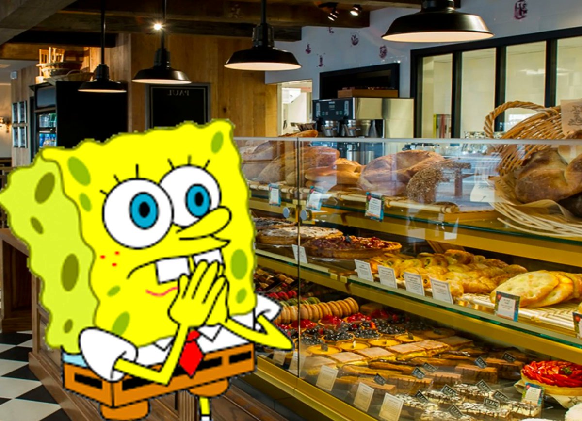 9GAG's tweet photo. Me picking a blueberry muffin over a chocolate muffin thinking that I made a more nutritious and healthy choice https://t.co/nSspEUuxoo