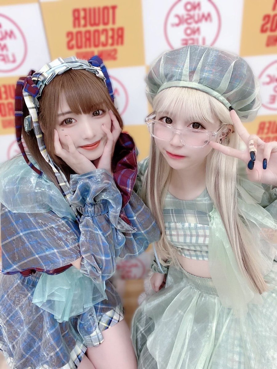 myc416's tweet photo. お待たせしすぎた #ぐみゆちぃ

#衣装交換 https://t.co/y9qCPgYETJ