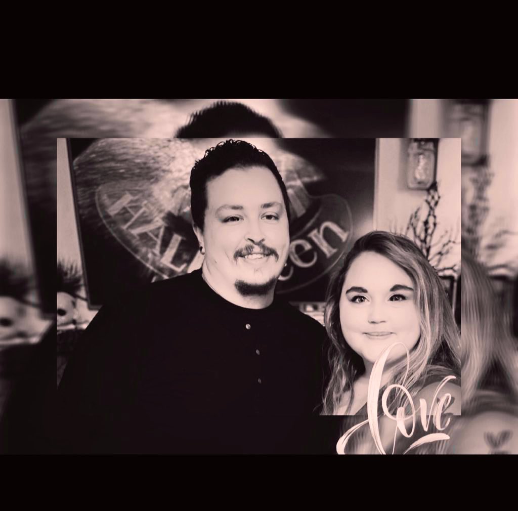 GoToTheLou_'s tweet photo. THE Man. He does and ensures it all. He still wakes up blessing me and thanking me. This man still thinks I’m the bees knees. This man, y’all. This man.  &amp; he’s MINE. COULD. NOT. WANT. A SINGLE. THING. MORE. #MyLobster #MyEndOfAllTime  🦞 #YoureTheOneINeed https://t.co/qdjzDPbSXO