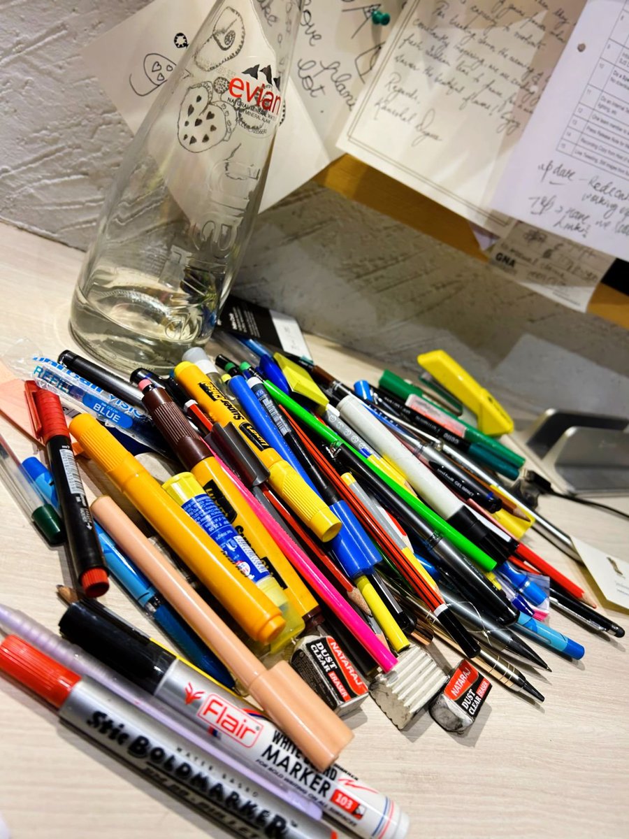 SimerjeetSingh's tweet photo. Decluttering Your Way to Productivity and Success
Read the full article at https://t.co/tsl2d9hr1p
@joshua_becker @JackCanfield #decluttering #minimalism #simplicity #inspiration #motivation #productivity #selfimprovement #personaldevelopment #keynotespeaker #disruptioncoach https://t.co/rDEGYg3te7