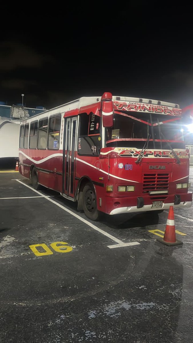 TarekWiliamSaab's tweet photo. #designado fiscal 32 AMC para #investigar y #sancionar los hechos acaecidos en la parada de Transporte en Bellas Artes,  dónde Luis Duran y Emmanuel Patiarrollo: realizaron cobro excesivo de la tarifa agrediendo físicamente a un ciudadano de 55 años https://t.co/QfFCbKjxkm