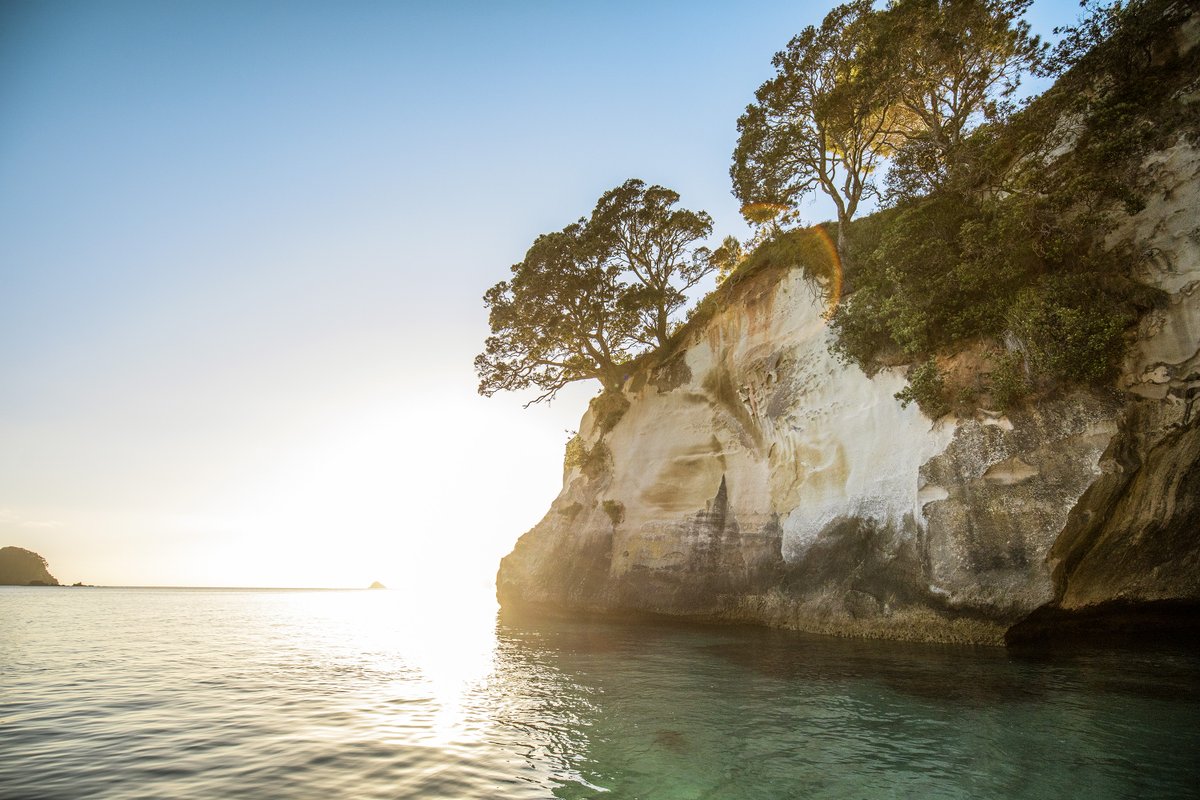 RealOzAdventure's tweet photo. Sure, here's a Facebook post about the Best Time to Visit New Zealand:
Are you planning a trip to New Zealand but unsure about the best time to visit? Look no further! 
https://t.co/FpkibCr8fV https://t.co/ulMIPF1OhO