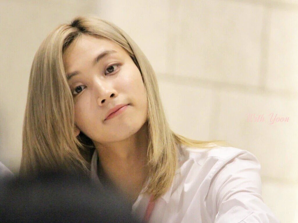 jeonghaniy04n tweet picture