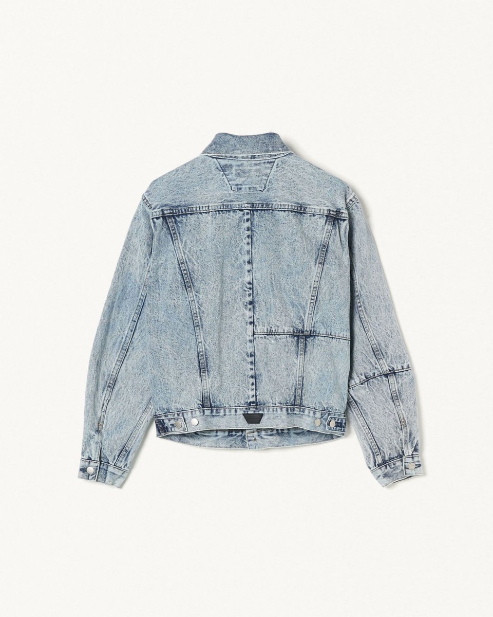 forsomeone_001's tweet photo. CHEMICAL DENIM JACKET
FALL-WINTER 2022 COLLECTION
"The Way We Were"
ONLINESTORE
https://t.co/tg4moWJKYC
FLAGSHIP STORE
℡ 03-5708-5838
#forsomeone
#forsomeonebyone
#22FW https://t.co/Bvctv4BVmx