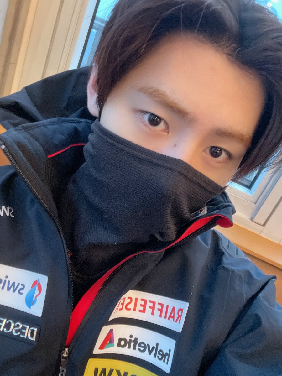 mysyndromee's tweet photo. 이게 스키장 젴성인지 산악회 젴성인지 https://t.co/XCyg9ngfBq