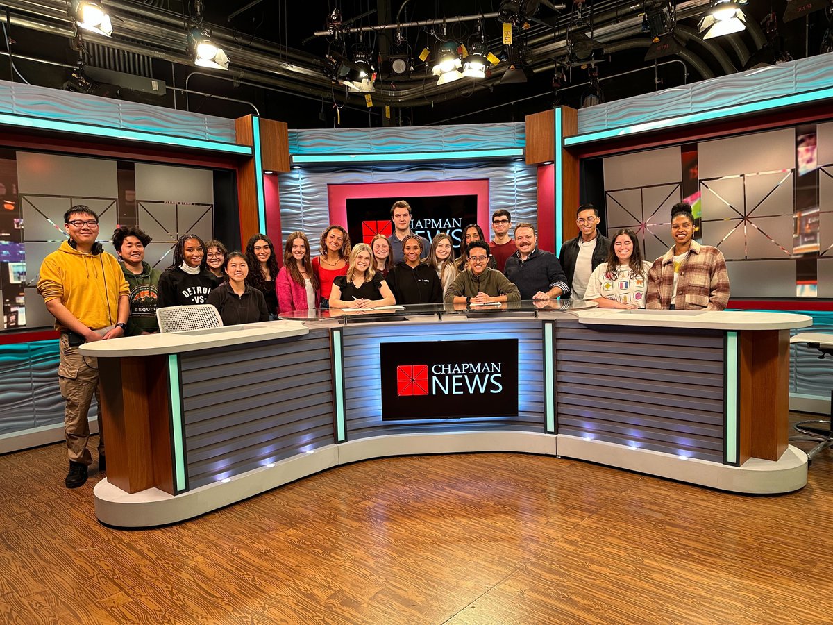 Check us out!  Starting 2/28 this news team is streaming live every Tuesday 1pm PST youtube.com/<a href="/ChapmanNews/">Chapman News</a> facebook.com/ChapmanNews/
@ChapmanNews <a href="/CU_DodgeCollege/">Dodge College of Film and Media Arts</a>
 <a href="/ChapmanU/">Chapman University</a> #supportstudentjournalism #proudprof