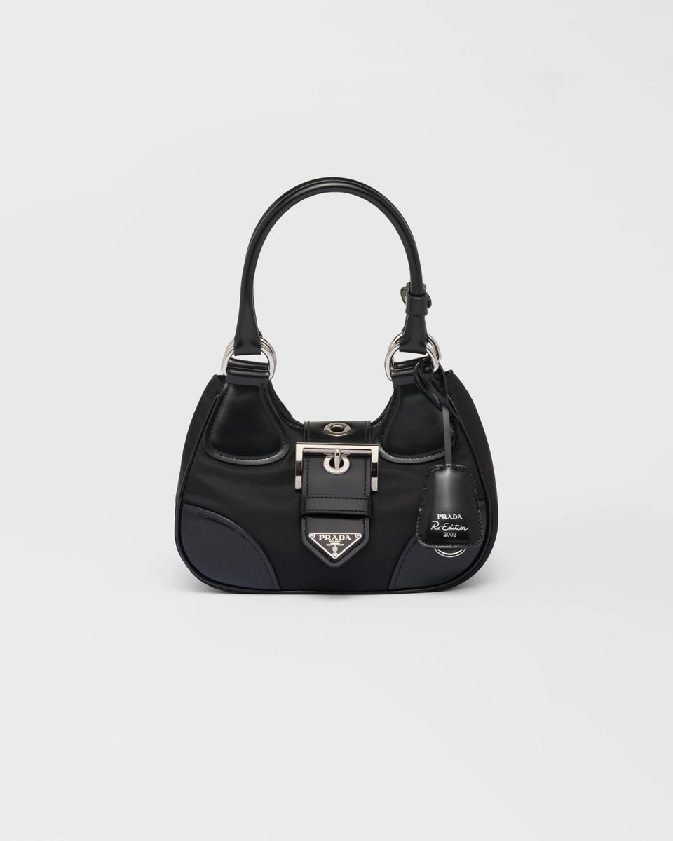seoyeon_se's tweet photo. Prada Moon Re-Edition bag commission for my friend 🤍 #Roblox #RobloxDev #RobloxUGC #RobloxCommissions https://t.co/rdhhFozfWO