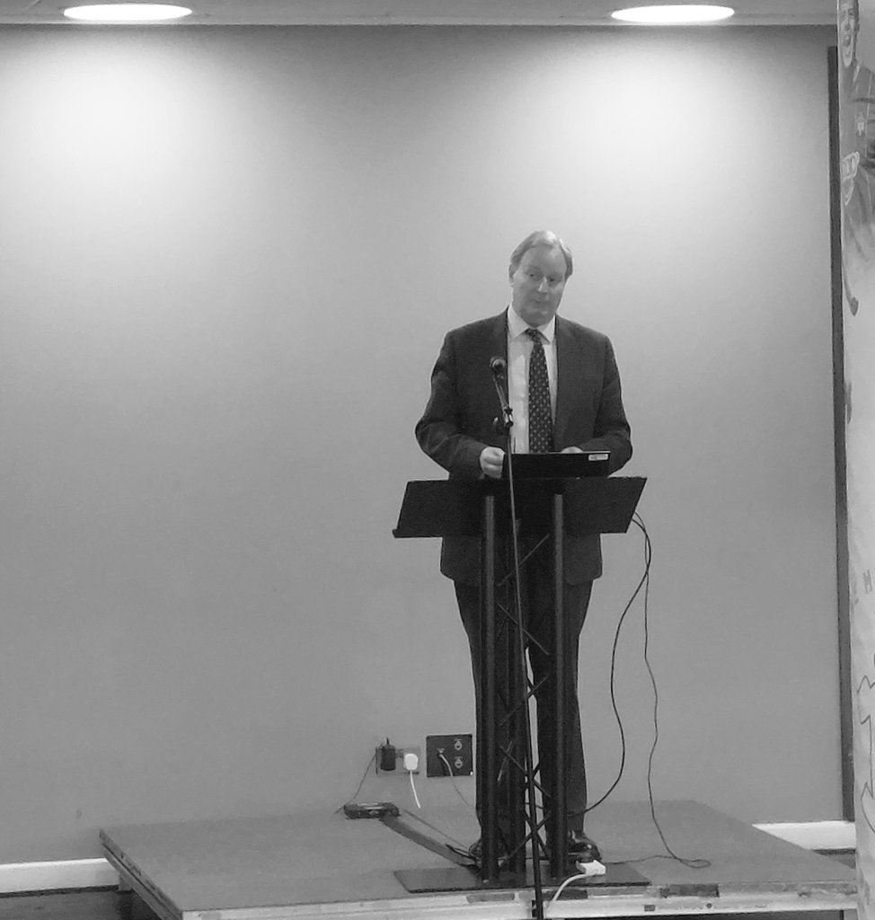 NHS_WCA's tweet photo. A final note from @PWMJohnson, thanking the cancer workforce in the room, for everything they do 🙌 #WCAWorkforce https://t.co/ftwf6Bg8a8