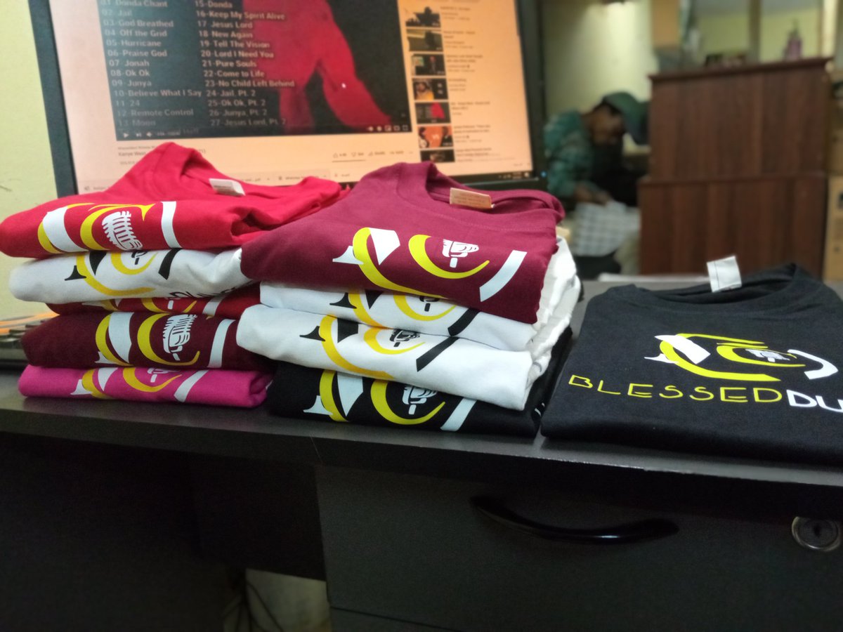 Out here doing what we do best. For all your #tshirtprinting #screenprintinglife rinting kindly get us on 0716876117.