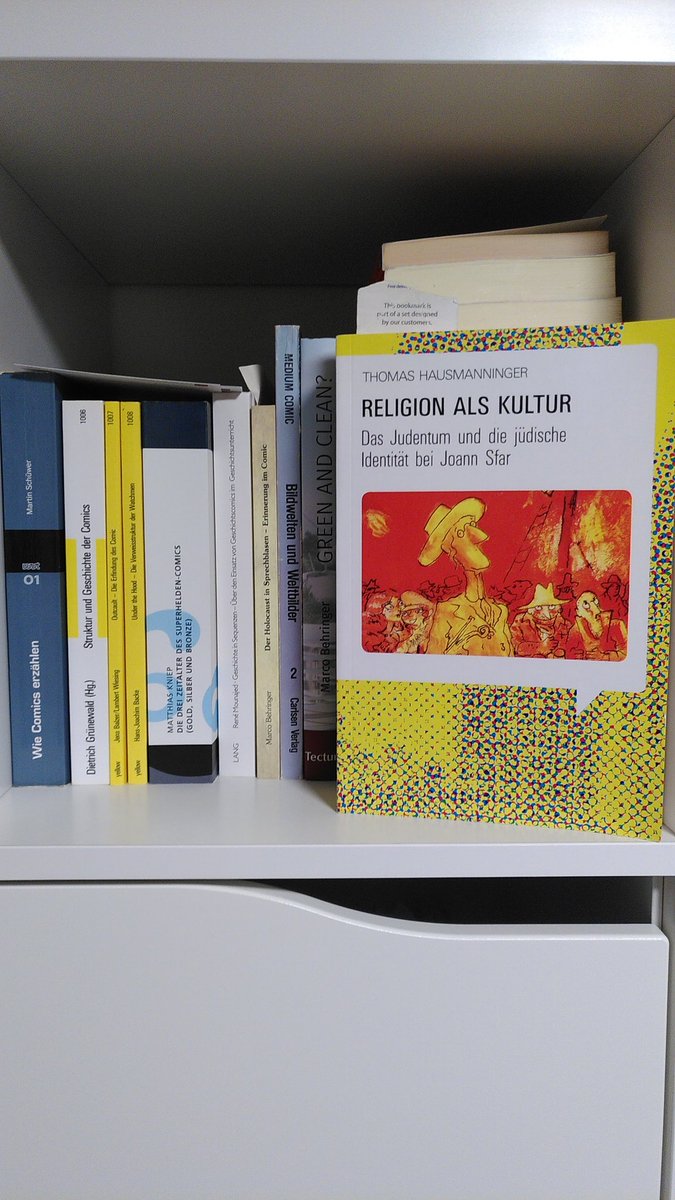 Diesmal Sekundärliteratur. Nach dem "Donjon"-Reread-Start passt es. 🎯

Hausmanninger setzt sich darin mit dem Stellenwert der jüdischen Religion in Sfars Werk auseinander, was äußerst interessant ist, weil Sfar antiklerikal unterwegs ist. 🙃