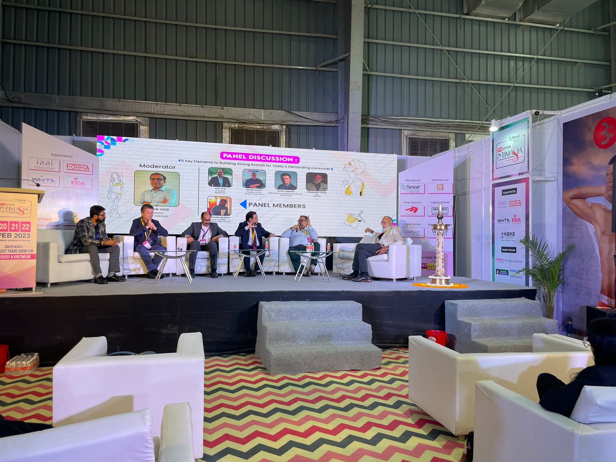 Logicerp's tweet image. Mr. Swarndeep Singh, CEO &amp;amp; Co-Founder, LOGIC ERP experience-driven session @ #INTIMASIA Innerwear trade show, Mumbai.
#tradeshow #INTIMASIA #bombayexhibitioncenter #Innerwear #innerwearbrands