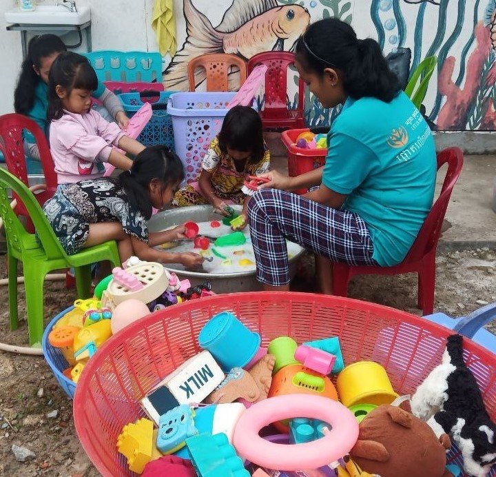 LetUsCreateFutr's tweet photo. Keeping our toys clean and in good condition 
Did you know that including children in cleaning up helps to  give them a sense of responsibility for their environment. Children want to be involved in tasks, and not just imitate them through play. https://t.co/amt0sTiSVN