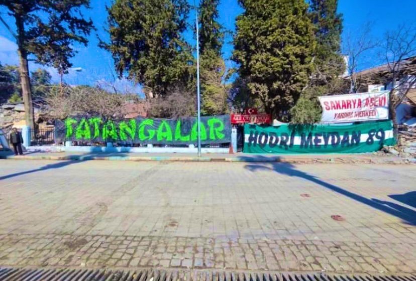 Yanyana durabileceğimiz tek yer.
Emeği geçenlerin eline sağlık.