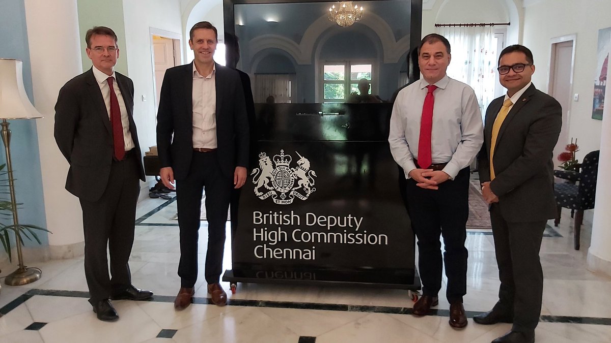 news_ub's tweet photo. Our Chancellor @Lord_Bilimoria shares breakfast with Deputy High Commissioner @oballhatchet at the magnificent Cottingley @ukinchennai as he meets India's movers and shakers https://t.co/jknEGRSoPm