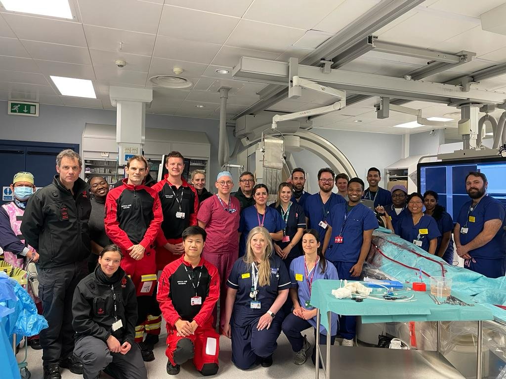 Royal Brompton and Harefield (@rbandh) on Twitter photo A pioneering partnership between Harefield Hospital and <a href="/TVAirAmb/">Thames Valley Air Ambulance</a> has launched today, providing advanced treatment to people who have an out-of-hospital cardiac arrest.
➡️Read to find out more about E-CPR: bit.ly/E-CPR-Service A pioneering partnership between Harefield Hospital and <a href="/TVAirAmb/">Thames Valley Air Ambulance</a> has launched today, providing advanced treatment to people who have an out-of-hospital cardiac arrest.
➡️Read to find out more about E-CPR: bit.ly/E-CPR-Service