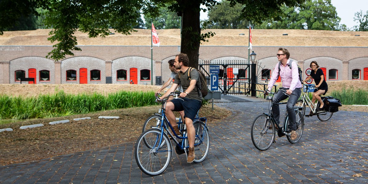 Ga je mee om het erfgoed van de wereld te ontdekken?

Kom dan DIT WEEKEND bij ons langs tijdens de Fiets en Wandelbeurs in UTRECHT en ontdek nieuwe wandelingen en nieuwe fietsroutes. 

werelderfgoed.nl/nl/agenda/fiet…

<a href="/Wereld_erfgoed/">Werelderfgoed</a> 
<a href="/fenwbeurs/">Fiets en Wandelbeurs</a>