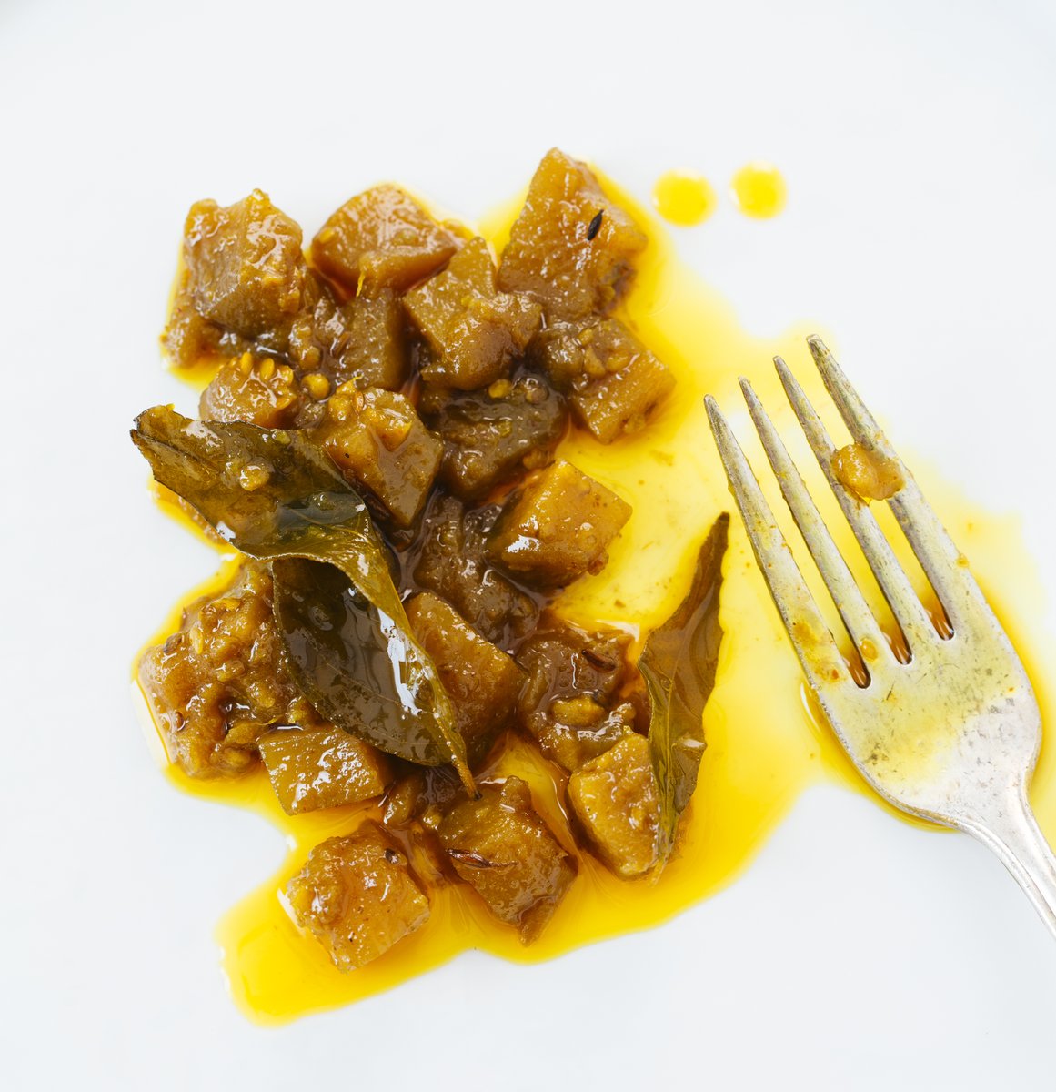 When that craving for a little snack strikes in between lunch and dinner, we can’t help but reach for a jar of our Brinjal Caponata. Paired with ricotta cheese or Greek yogurt, it crowns the humble pita chip. It’s just enough to keep us satisfied, guilt-free!