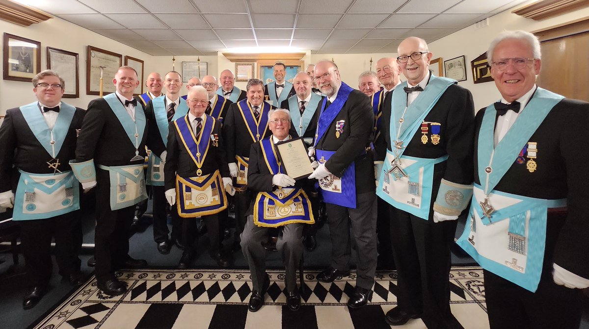 BriggMasons's tweet photo. A raising at Ancholme Lodge was topped off with  the presentation of a 60-year in Freemasonry certificate. Yes, 60 years!! https://t.co/whZORzVH92