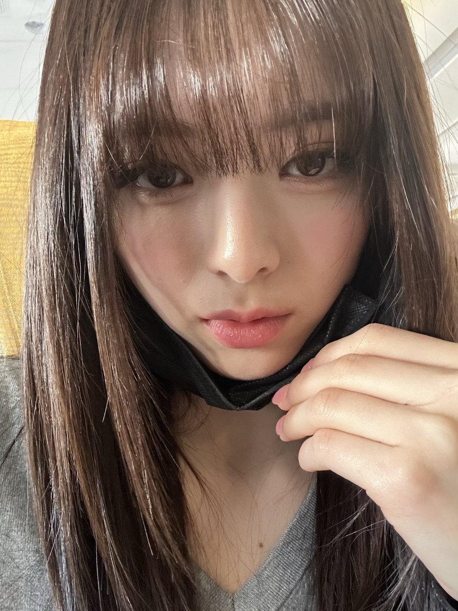 thinkitzy's tweet image. yuna’s bangs altered the course of the universe