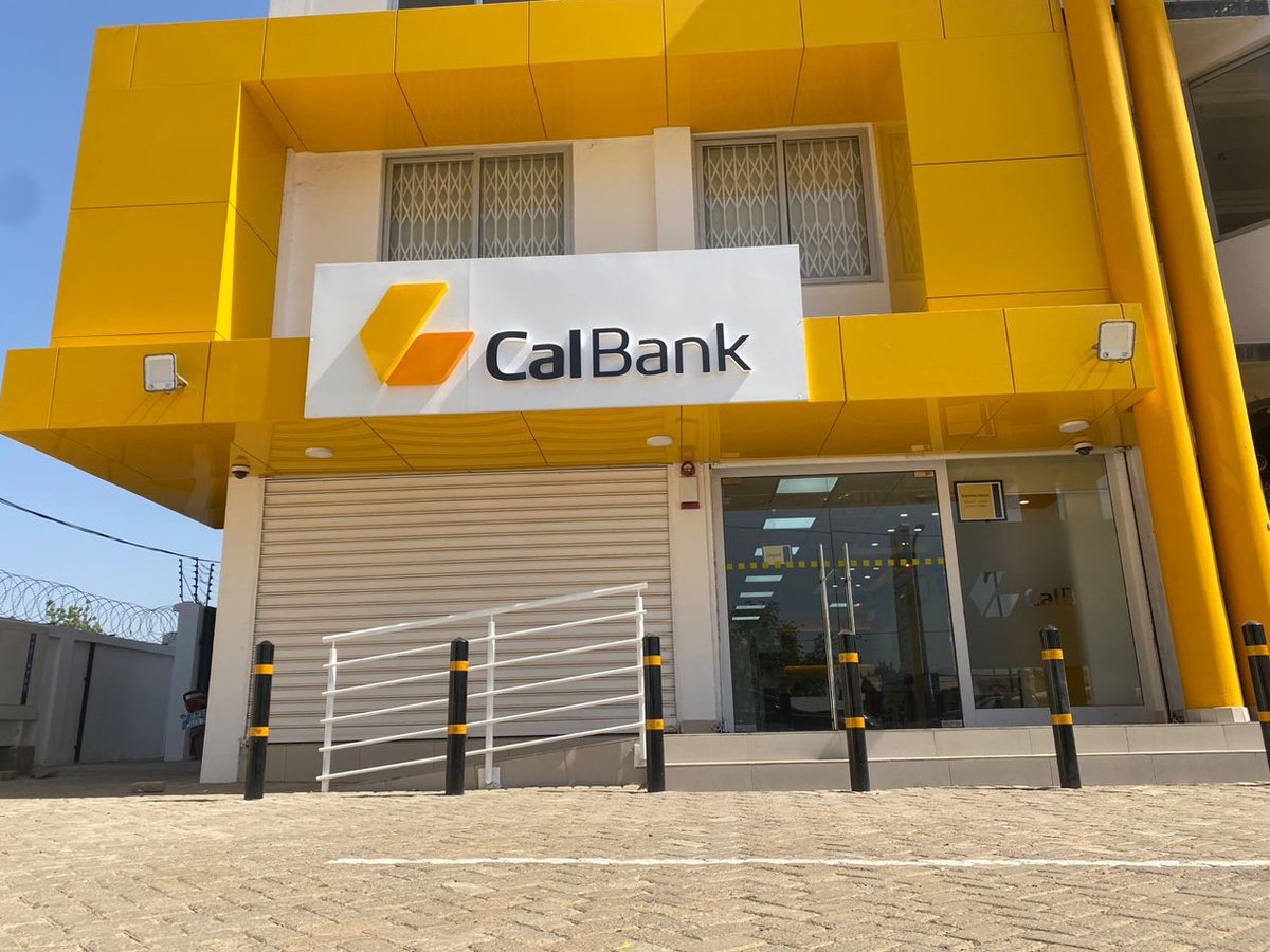 CalBankPLC's tweet photo. There's a 'new kid on the block' that adds up to the ever-growing CalBank family. Can you identify which branch this is and where it is located?🤔🤔

#CalBank #ForwardTogether #newbranch #banking https://t.co/Lm7QeFB348
