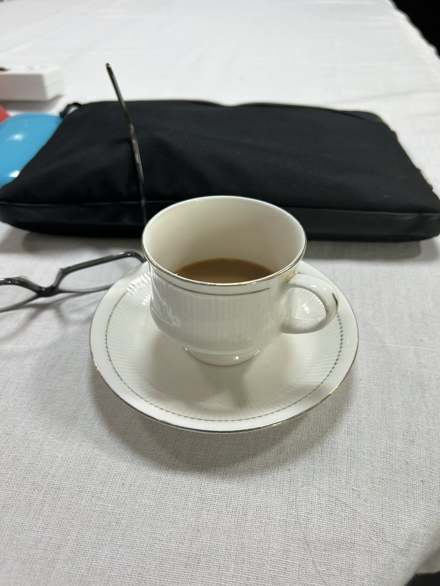 Afternoon tea during teaching workshops in India. Something to translate into teaching at home? @DwynwenSpargo <a href="/usw_flse/">USW Life Sciences & Education</a>