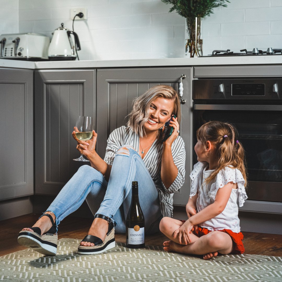 edenvalewine's tweet photo. There for all the moments that matter. 🥂
#edenvalewines #nonalcoholic #alcoholremoved #makeitunforgettable #wine #winelover #vino #winetasting #winetime #winelovers #instawine #wineoclock #winery #winelife #wines #mumlife https://t.co/sxh2efwuHe