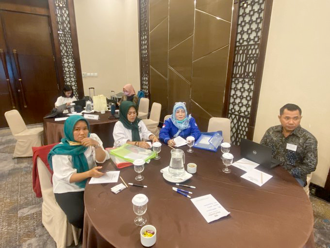 WFD_Indonesia's tweet photo. In partnership with @CakraWikara, our @WFD_Democracy Indonesia team kicked off a 3-day workshop aimed at 25 women legislative candidates in Mataram, NTB ahead of the 2024 election.
Part of our #ASEANWPL programme supported by @CanadaASEAN. https://t.co/aJXdeOgzUD