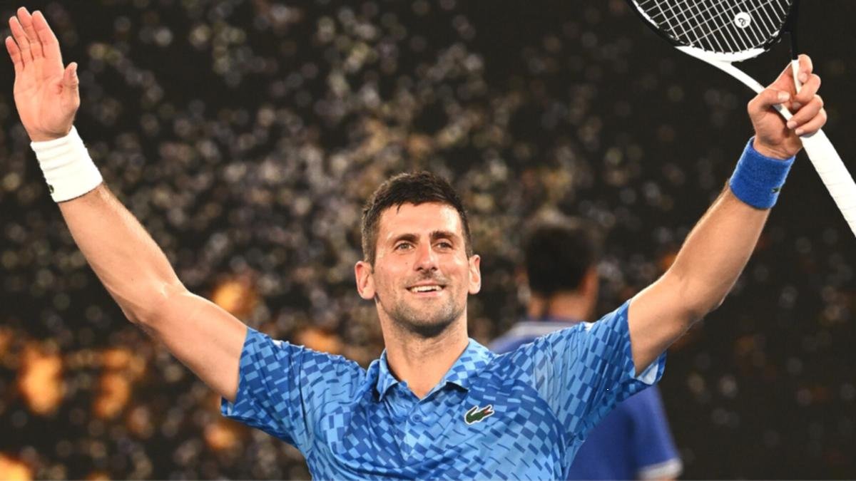 DjokovicFan_'s tweet photo. As Novak Djokovic celebrates 377 weeks at #1, let's remind everyone how he got there.

Last year, Djokovic was prevented from playing in two slams and four masters and was robbed of 2000 Wimbledon points.

Nobody had to work harder to take back what is his than this man. https://t.co/zOWqlGgRsX