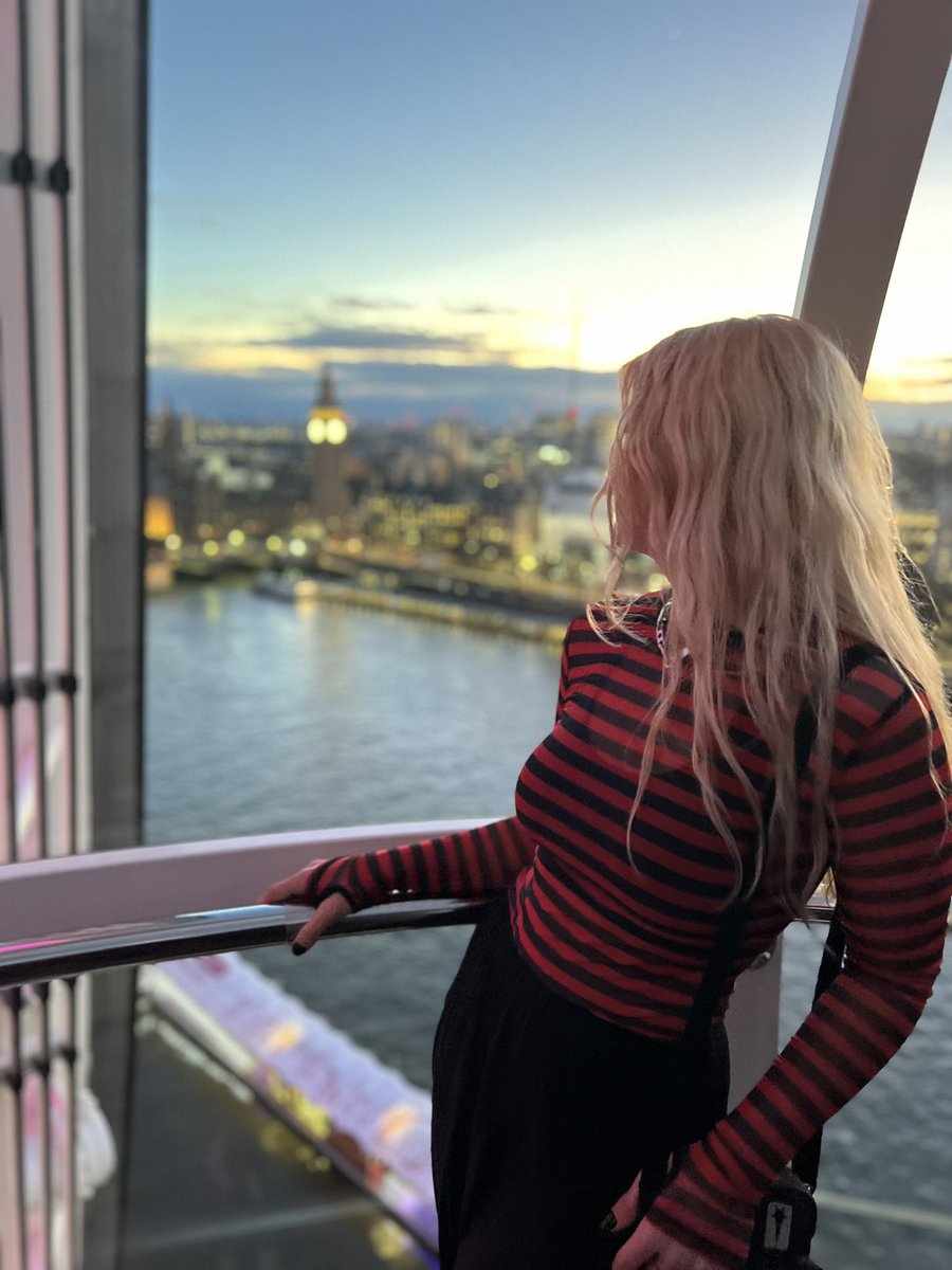 BiancaNugget's tweet photo. ✨🇬🇧✨ https://t.co/iCtjCF7Xfe