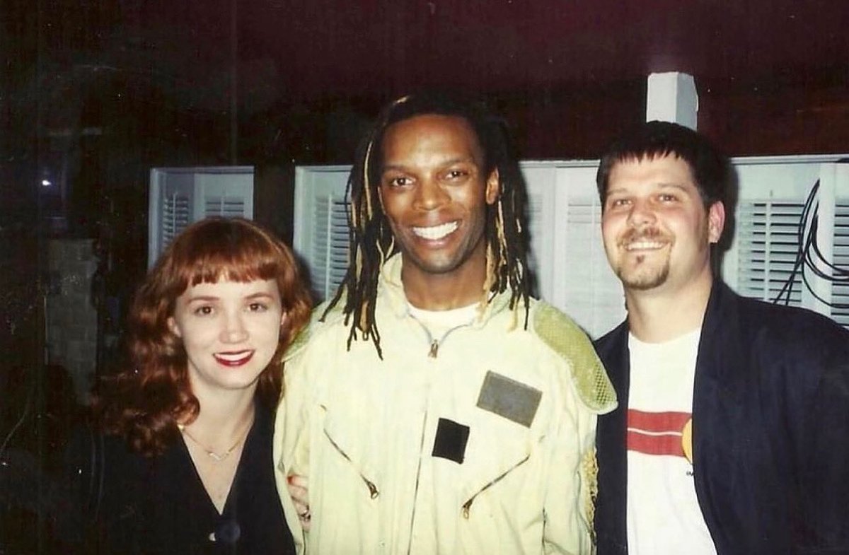 jeffknet's tweet photo. Remembering @RankingRoger of @TheEnglishBeat / #GeneralPublic, who would have turned 60 today. Sadly, we lost Roger on March 26, 2019 after a battle with cancer. Here we are in 1995 at a #KDGE event in Deep Ellum. #RIPRankingRoger #RankingFullStop https://t.co/AjIzf1Uxsu