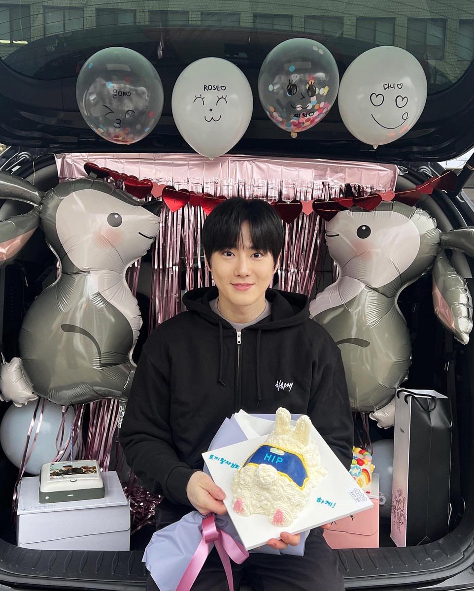 knockknock0408's tweet photo. SUHO ins : 6개월동안 함께 해주셔서 감사합니다.정말 힙하게 사랑해요. 행복했습니다.
@weareoneEXO https://t.co/IjDCXU5EHO