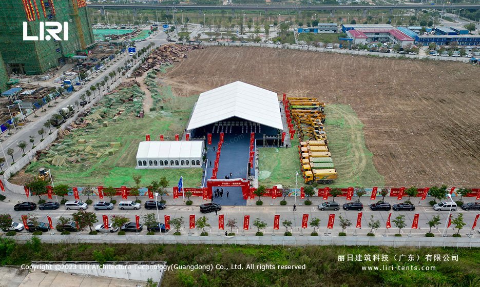 SummerXiang6's tweet image. We built a shade structure to cover our basketball court, maximizing space and maintaining flexibility without any support columns. The entire 35mx36M court is now covered, providing optimal playing conditions rain or shine. #basketball #shadestructure
liri-structure.com/applications/s…
