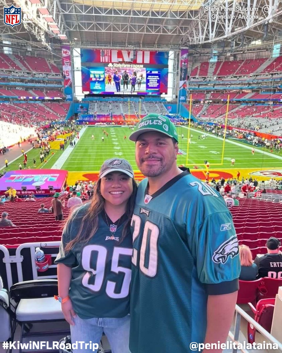 NFLAUNZ's tweet photo. VIPs indeed 🇳🇿🇦🇺
@Eagles super fan and New Zealand's #MostDeserving winner Penieli Talataina Ki watched his team play in the Super Bowl.
What a way to end the @NFL season!
https://t.co/CsJkUTRnAV https://t.co/ojzTR2O12v