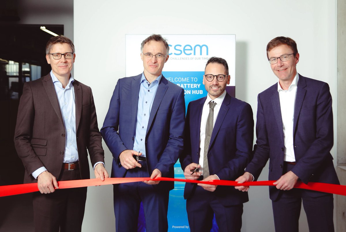 Course aux batteries : la Suisse développe son fort potentiel d'innovation #Decarbonization #EnergyTransition #Grid #Highlights #RenewableEnergies #Storage #Switzerland #Trends is.gd/VTFudM