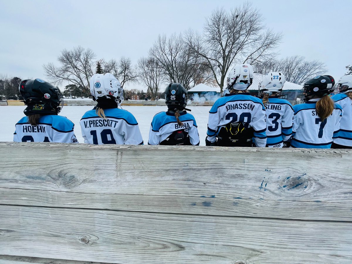 Cool Things Happening Alert🚨: The 8U squad took 2nd at the WBL Winter Blast Tournament. The girls had the opportunity to play on the <a href="/HockeyDayMN/">Hockey Day Minnesota</a> rink, twice! ✌️ #gobengals #blainemn
