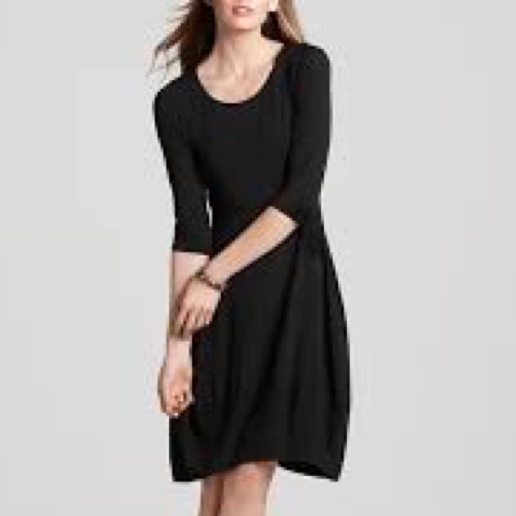 Leticia71's tweet photo. So good I had to share! Check out all the items I'm loving on @Poshmarkapp #poshmark #fashion #style #shopmycloset #theritzcollection #hm #eileenfisher: https://t.co/Xox2W8aido https://t.co/fiRIRm1T05