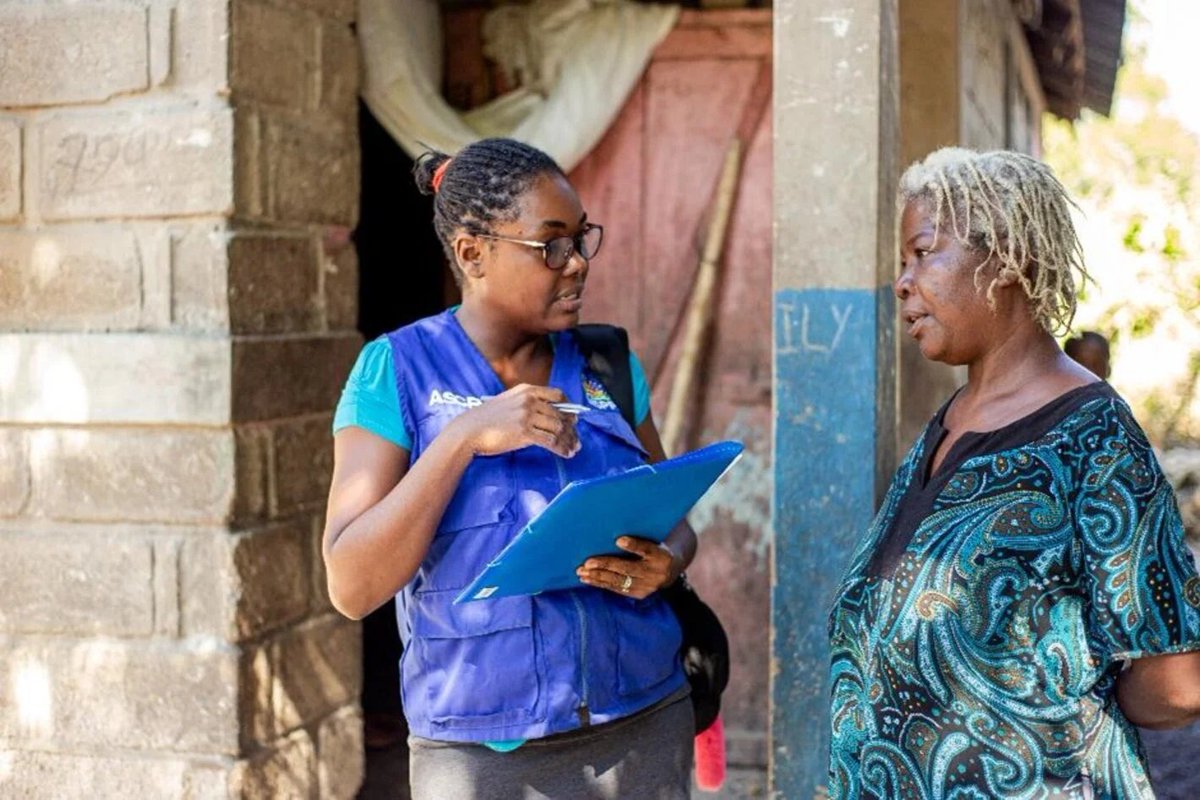 WHO supports training of hundreds of frontlines health workers in 🇭🇹 #Haiti's cholera response.

The workers disseminate life-saving information in the most-affected communities & let people know how to prevent #cholera, seek early treatment.
#WHOImpact
📌 bit.ly/3jcGEu8