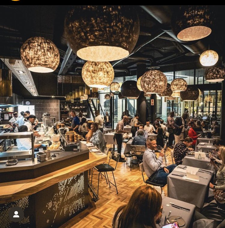 BabyPana23's tweet image. 5 Restaurants to visit in South Africa

A THREAD

1. The Test Kitchen ,Cape Town

It is known for its innovative &amp;amp; unusual dishes, as well as its high-quality ingredients.

Price per 2 guests: R4032
Cheapest bottle of wine: wine pairing available for R750 p/p.