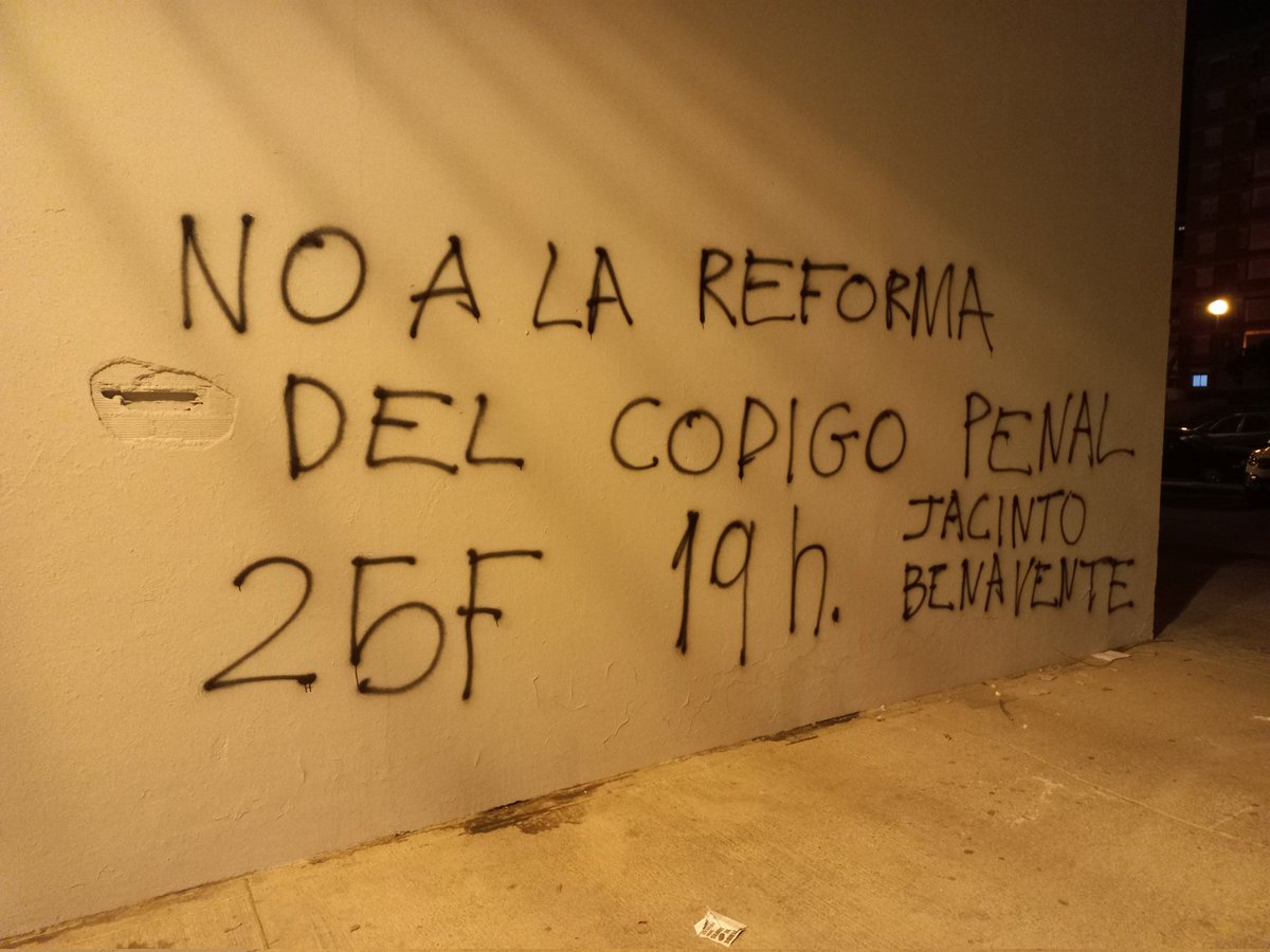 cgtzonasur's tweet photo. MANIFESTACIÓN | Las paredes de #Leganés lo aununcian.
Contra la Criminalización de la Protesta #PrisionPorProtestar
🗓 25F
🕖 19h.
📌 Plz. Jacinto Benavente #Madrid
No a la reforma del #CódigoPenal
¡Abajo las leyes represivas!
📹 Vídeo 👇
https://t.co/ZOF7QkMDWa https://t.co/eSNCF9F0y7